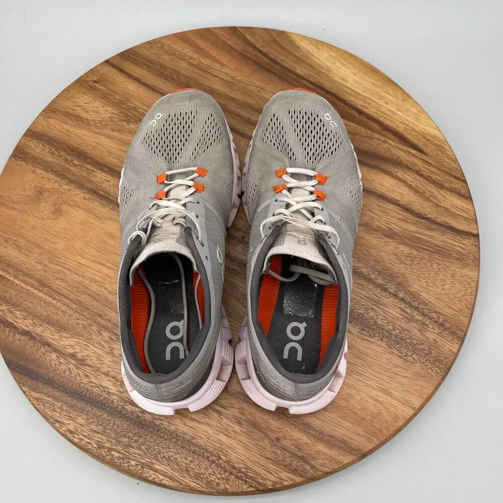 On Running cloud shoes